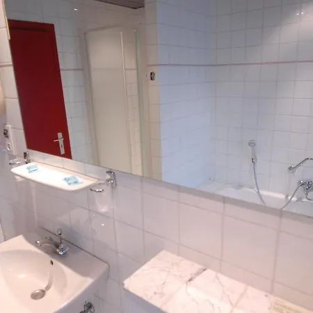 Le Joli Bois ホテル ウォータールー